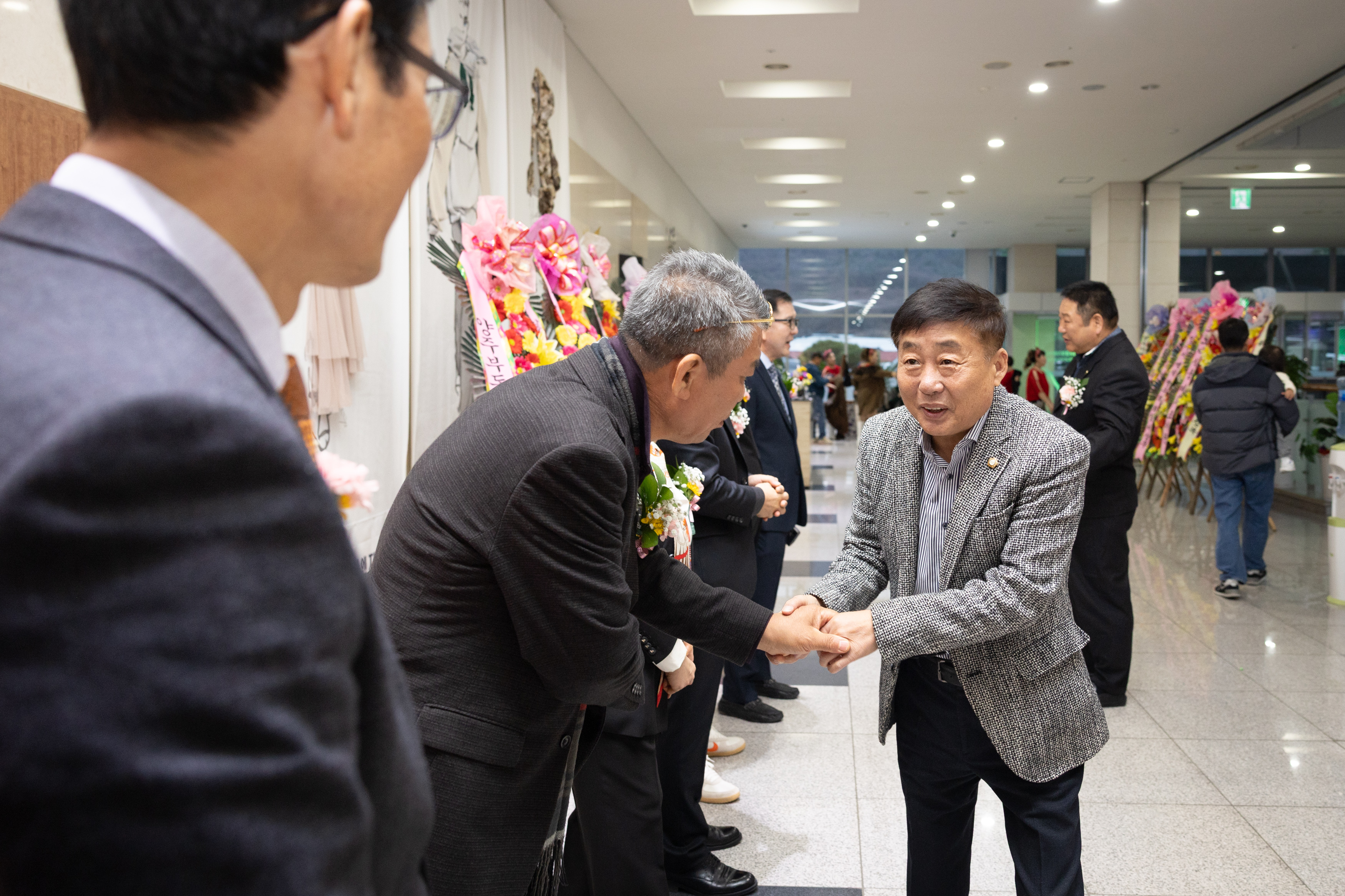 2025년도 송년회 및 2대 박재곤 총회장 연임식 이미지1