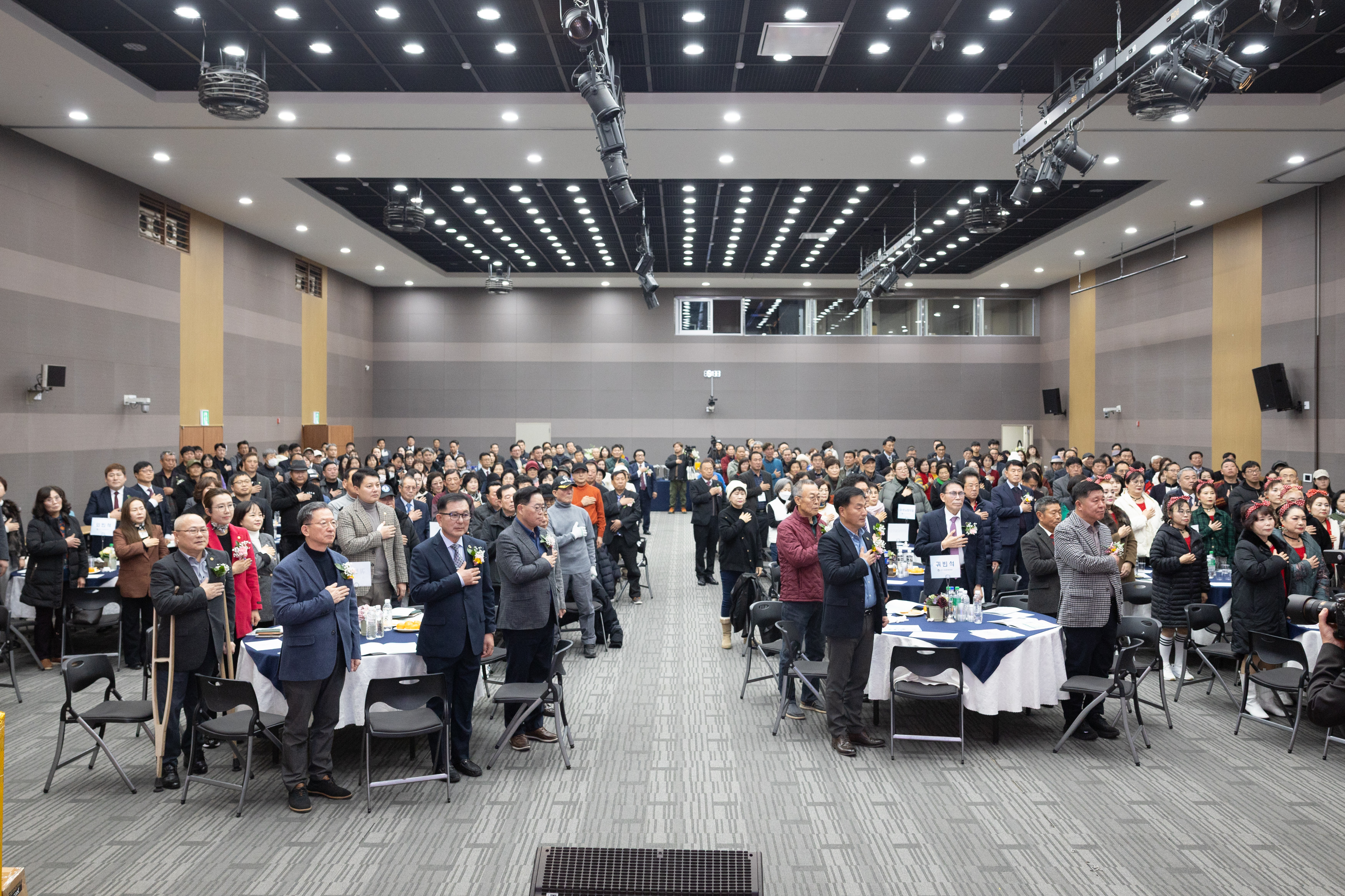 2025년도 송년회 및 2대 박재곤 총회장 연임식 이미지2