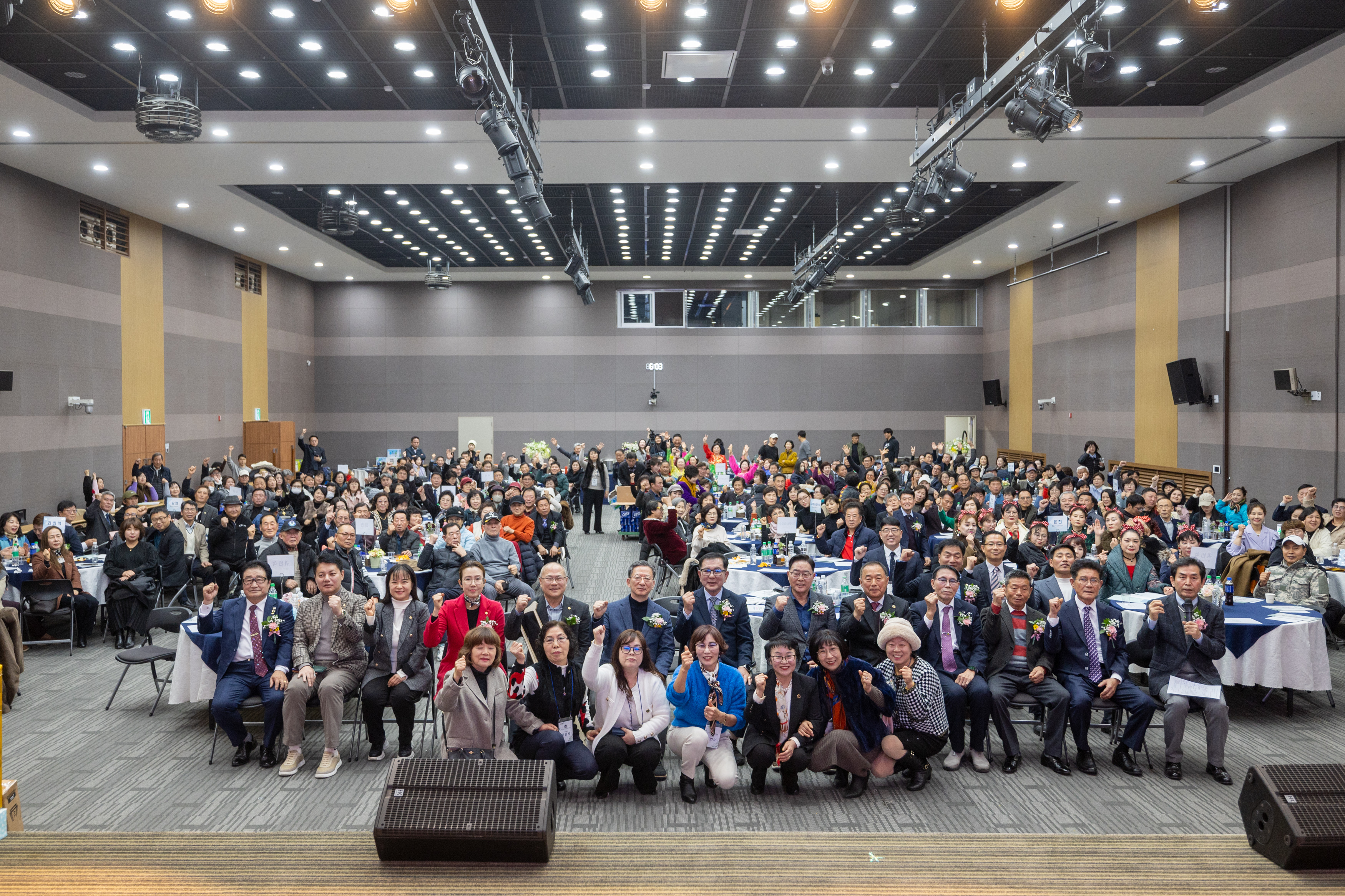 2025년도 송년회 및 2대 박재곤 총회장 연임식 이미지10