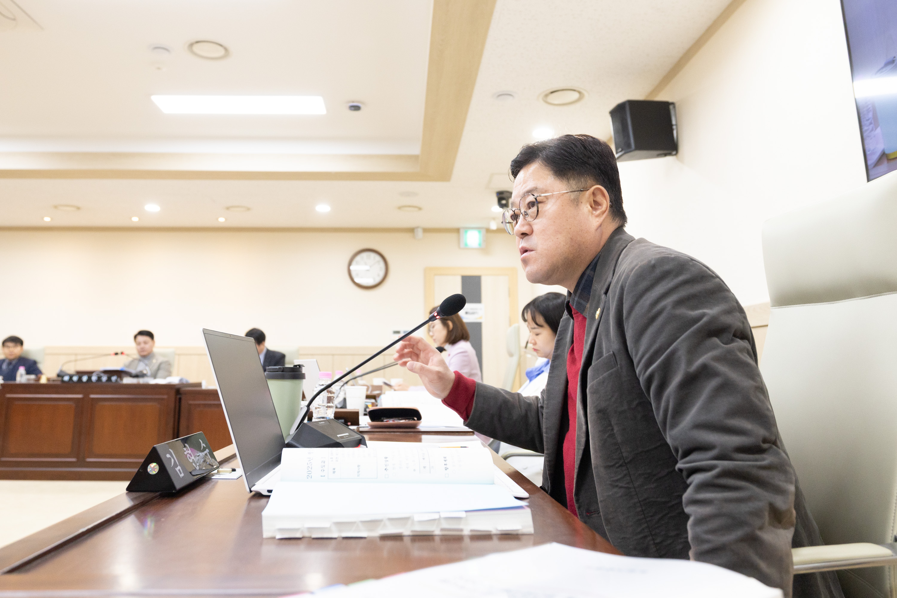 행정사무감사 중간보고회(2) 이미지28