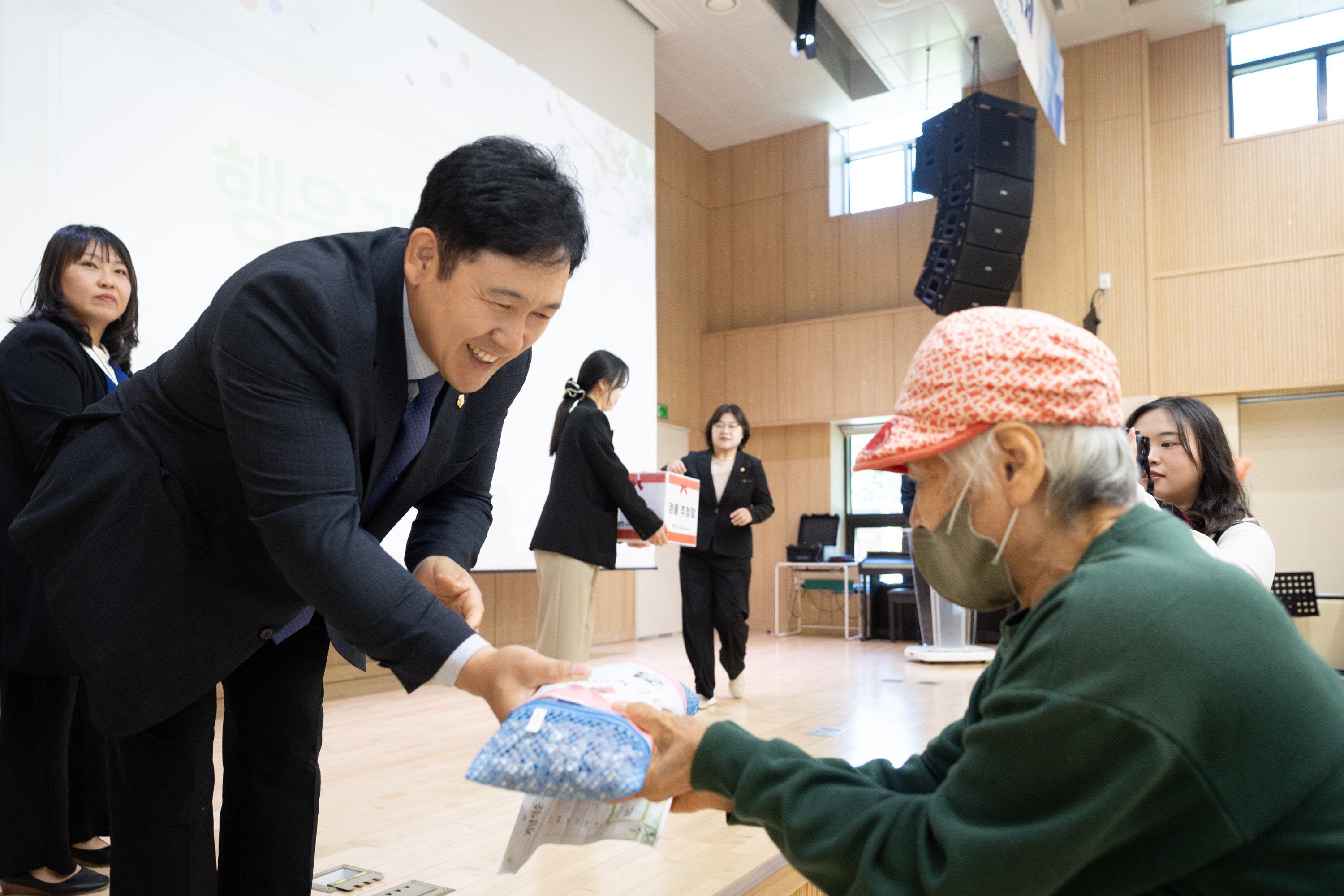 노인의날 기념 제4회 희망다울림 축제 이미지15