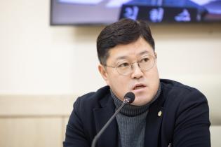 행정사무감사 중간보고 1일차(2) 이미지