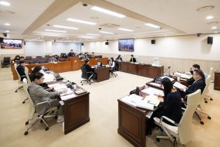 행정사무감사 중간보고 2일차(1) 이미지