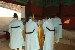 온릉 기신제향 봉행 의 사진