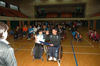2009 경기도 장애인 생활체육 동호인 배드민턴 대회 의 사진