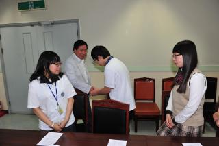 일본방문학생단 격려 의 사진