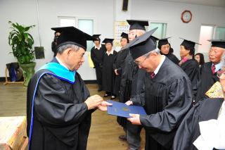 백석노인대학 졸업식 의 사진
