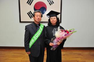 바이오 농업대학 졸업식 의 사진