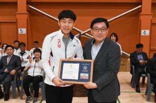 협회장기 배드민턴 대회 의 사진