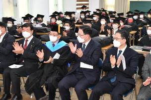 백석 노인대학 졸업식 의 사진