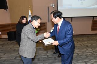 학교장과의 간담회 의 사진