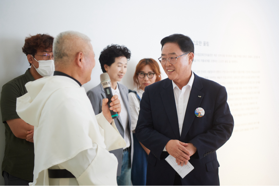 강수현 양주시장, ‘양주시립장욱진미술관’ 개관 10주년 기념전 ‘고요한 울림’ 참석 이미지