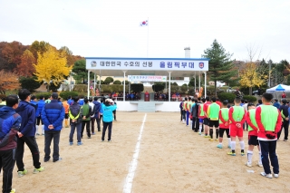 만관군 친선축구대회 의 사진