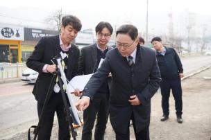 현장 간부회의 의 사진