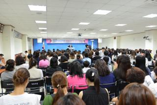보육교직원 교재교구전 의 사진