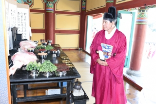 정절사 추향제 의 사진