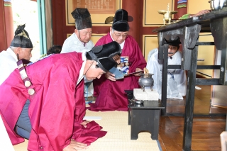정절사 추향제 의 사진