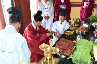 정절사 추향제 의 사진